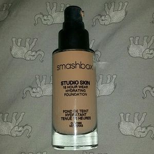 💋Smashbox Studio Skin Foundation💋